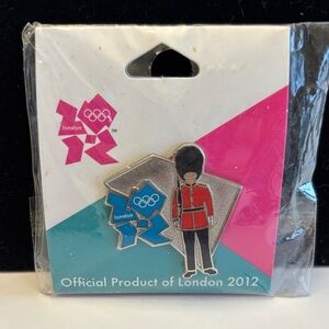 London 2012 Olympic Guard Pin RARE! UNOPENED COLLECTIBLE